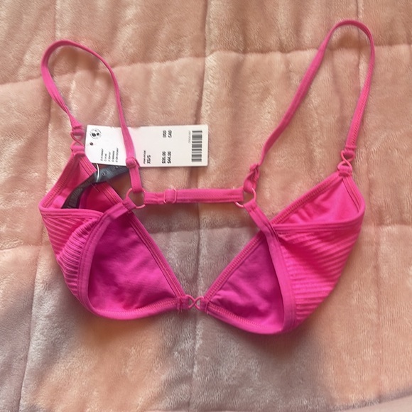 pink bikini top - Picture 2 of 4